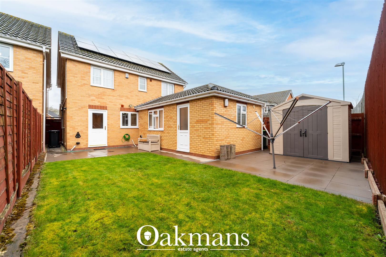 Drive, Tipton, DY4 Oakmans Oakmans